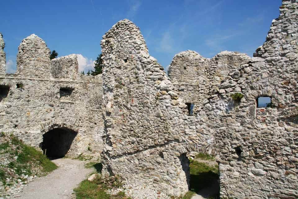 Burgruinen Hohenfreyberg und Eisenberg