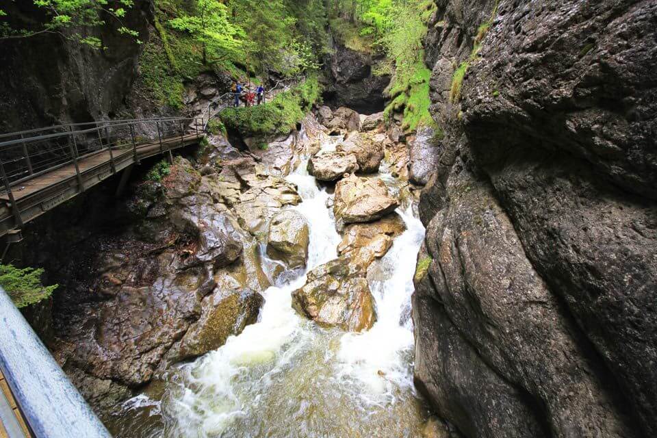 Die Starzlachklamm: Ein Naturerlebnis und Canyoning-Abenteuer am Grünten