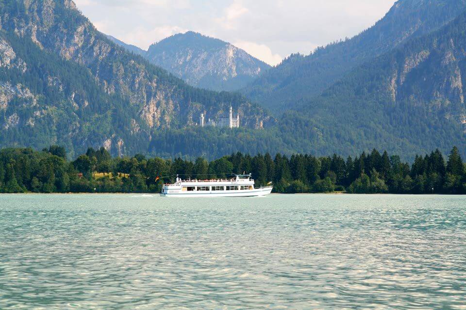 Schiffahrt am Forggensee bei Füssen