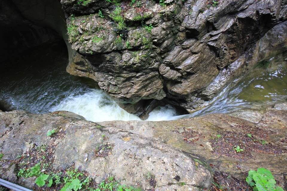 Die Starzlachklamm: Ein Naturerlebnis und Canyoning-Abenteuer am Grünten