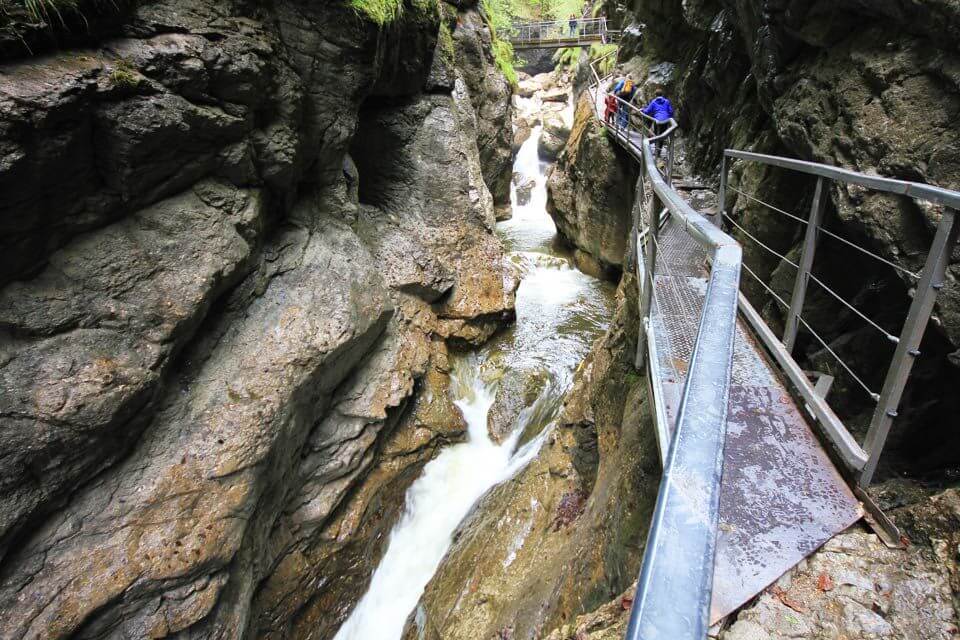 Die Starzlachklamm: Ein Naturerlebnis und Canyoning-Abenteuer am Grünten